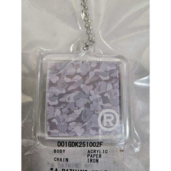 NEW Bape A Bathing Ape KEYCHAIN Accessory Purse Charm Key Fob AMEX Gray Camo NIP - Picture 4 of 4